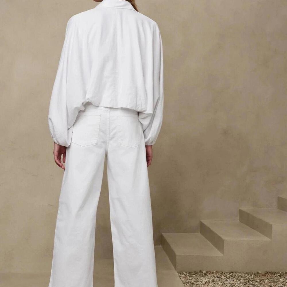 Banana Republic Size 27/4; Banana Republic Wide Leg Cropped White Jeans - Picture 3 of 6